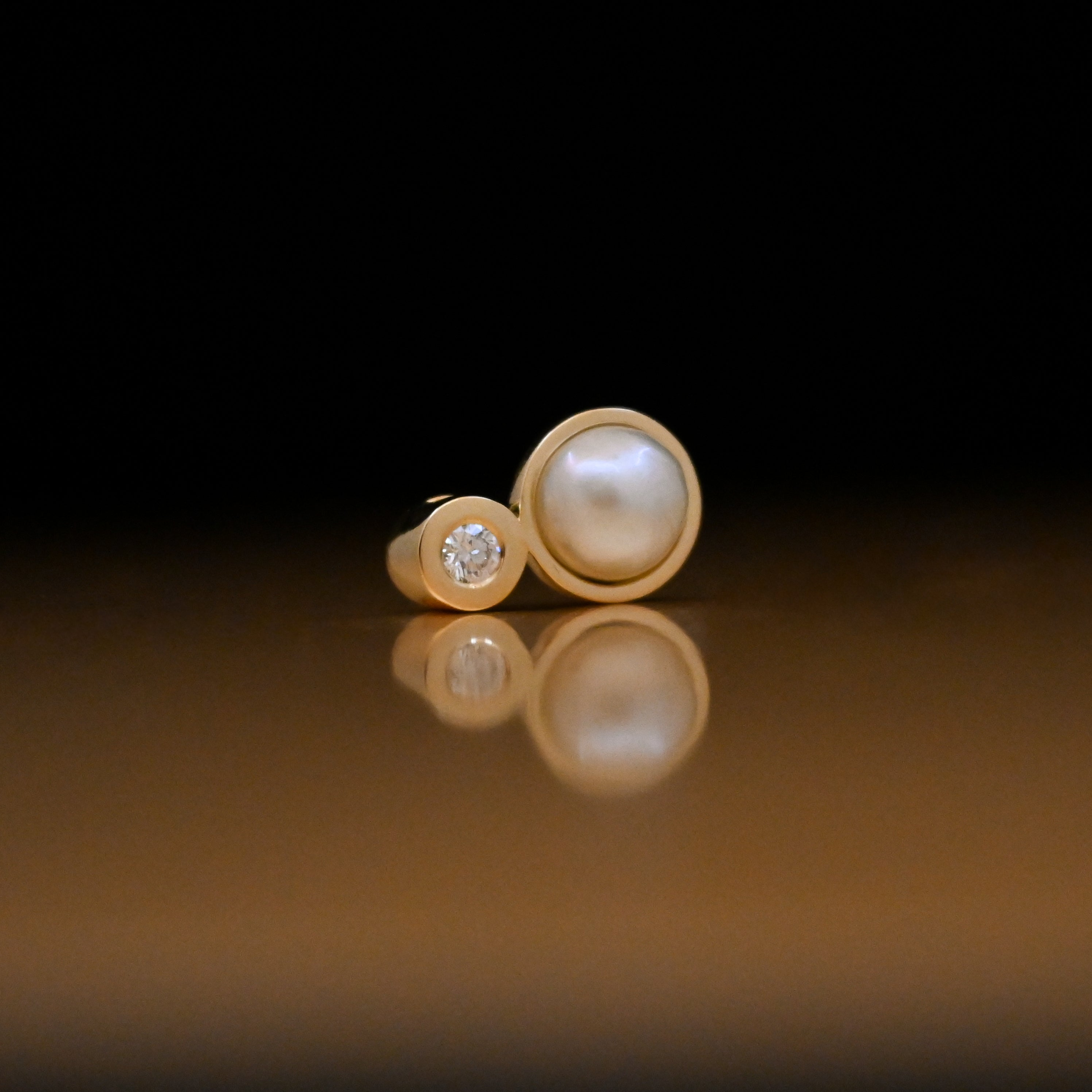 bespoke jewellery designer based in Tarporley, Cheshire, bespoke engagement rings, wedding bands and jewellery remodelling