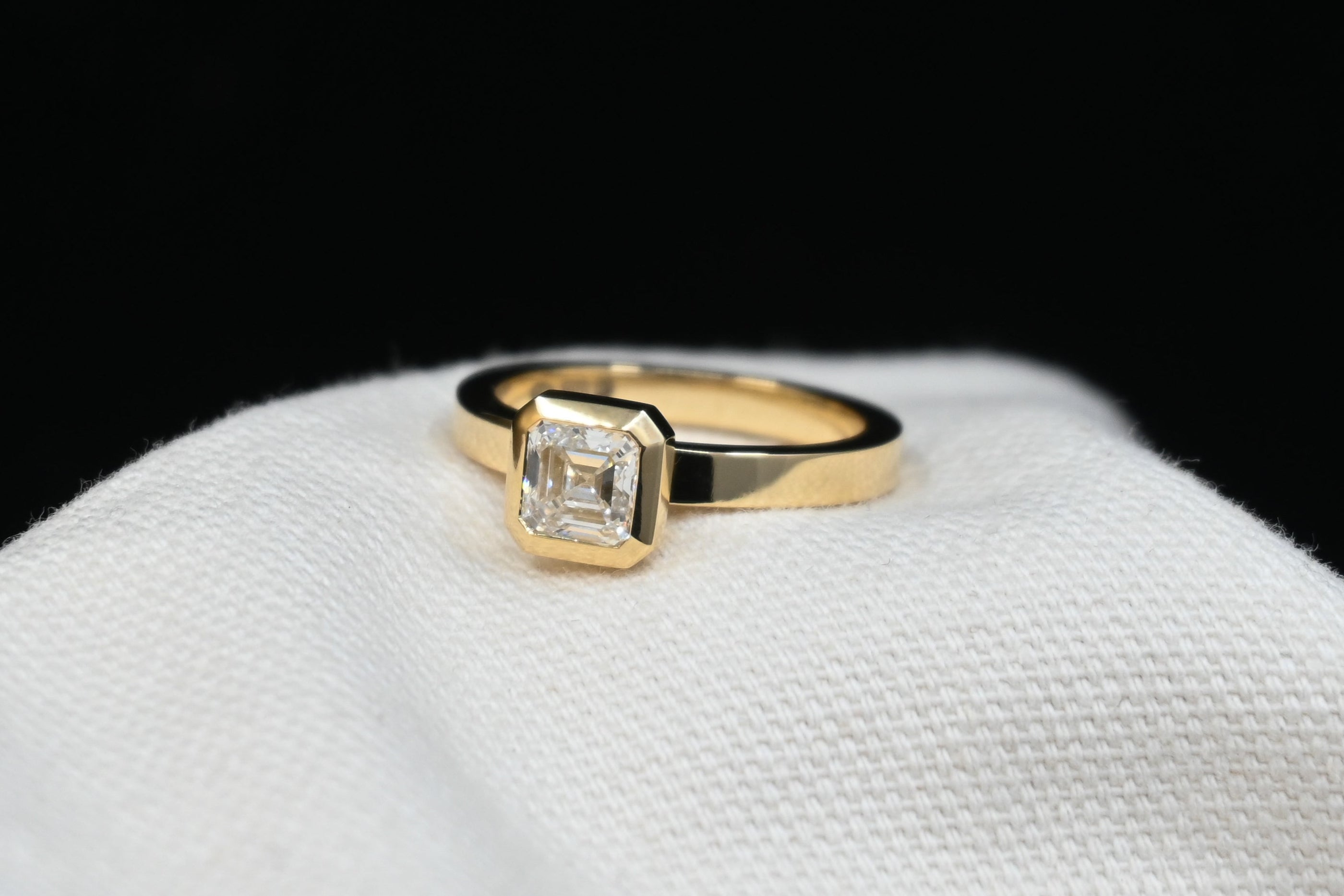 Solitaire Diamond Engagement band in solid gold, bespoke jewellery design based in Tarporley Cheshire