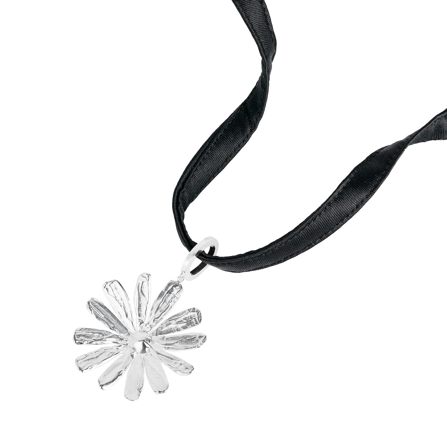 100% recycled silver daisy choker necklace, ethical and sustainable jewellery, handmade in the UK