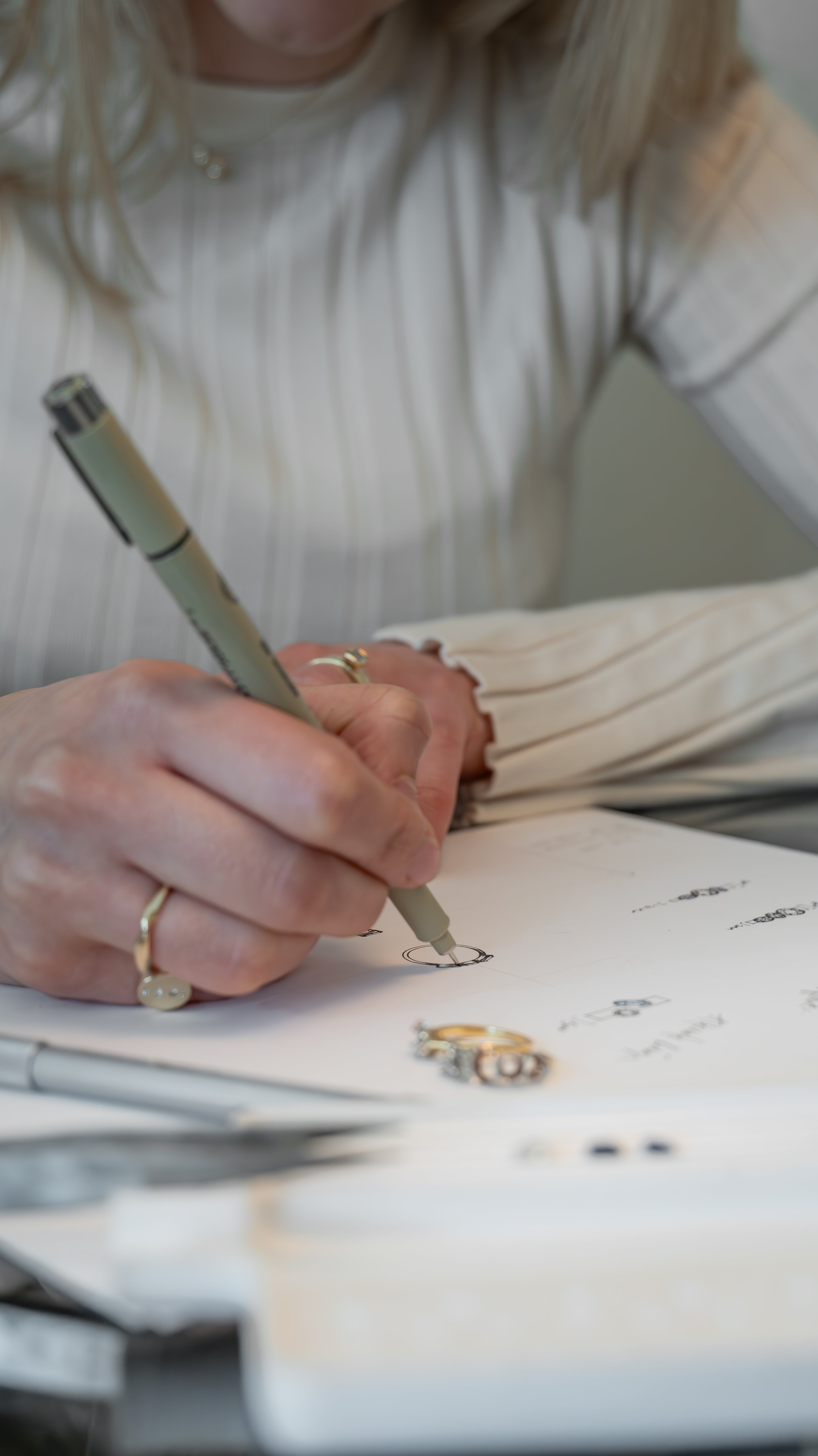 bespoke jewellery designer based in Tarporley, Cheshire, bespoke engagement rings, wedding bands and jewellery remodelling