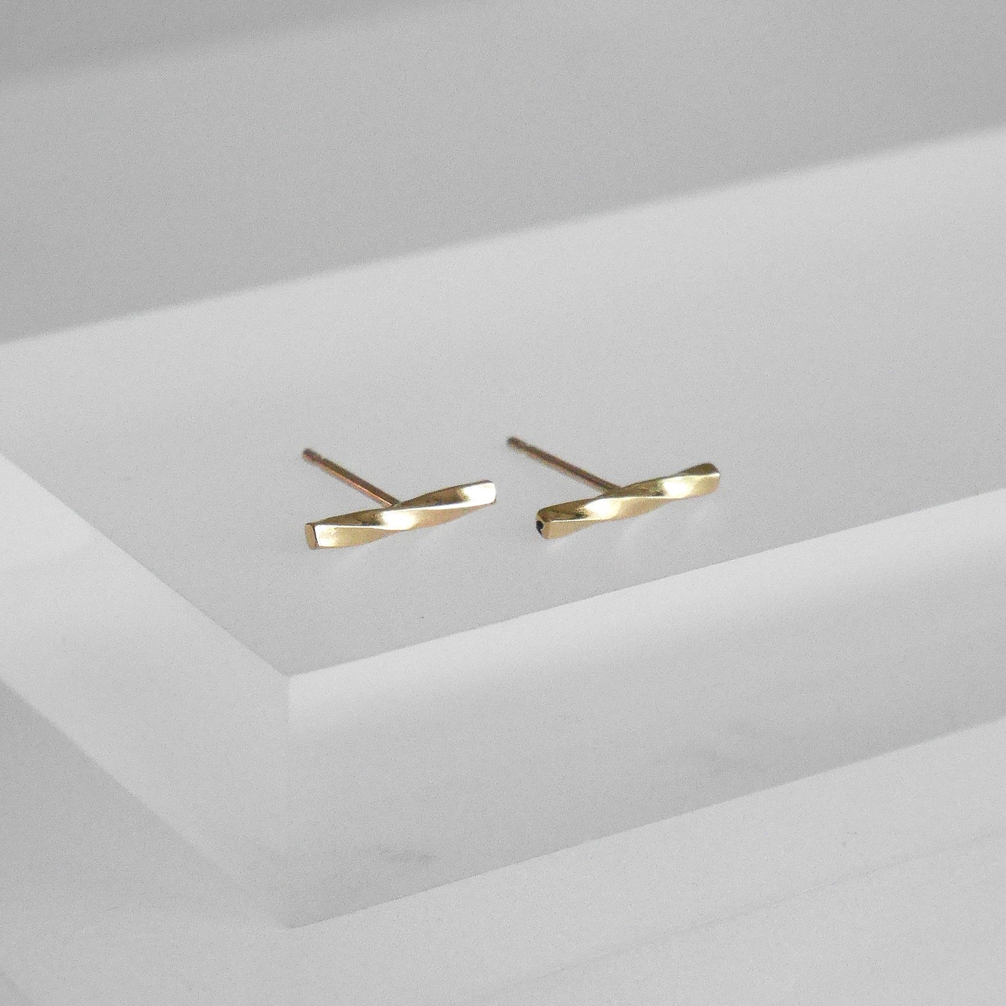 Solid Gold minimal everyday twisted post stud earrings, ethical jewellery handmade in the UK
