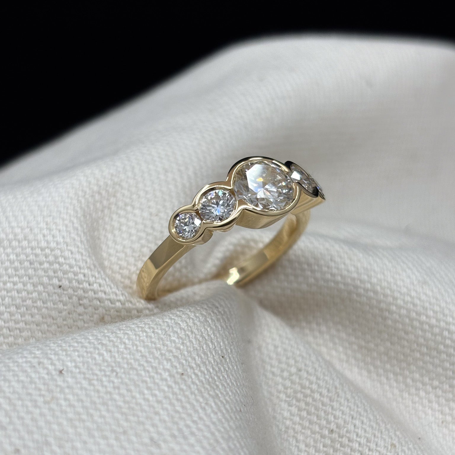 What to Do with Inherited Jewellery: A Guide to Modern Heirloom Jewellery