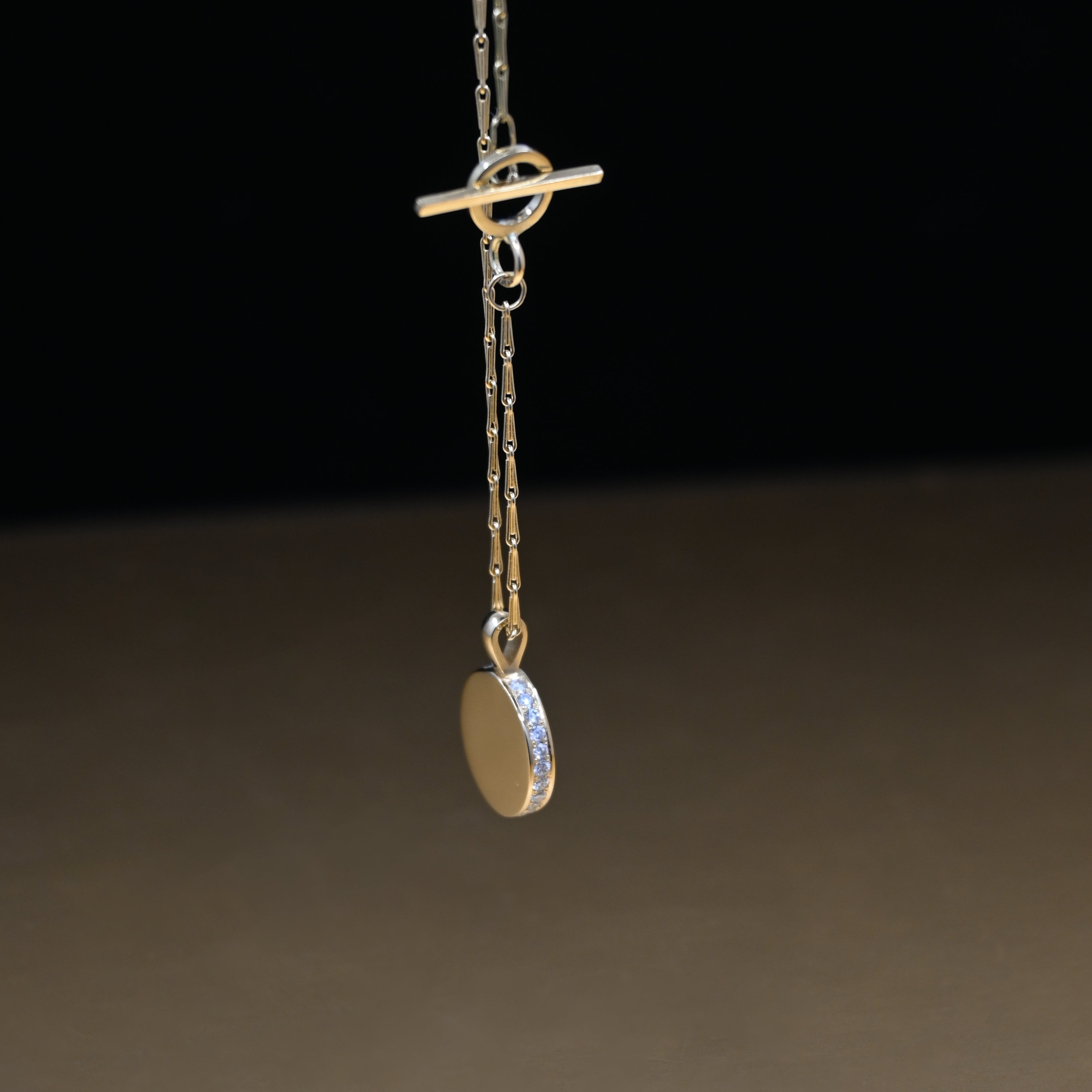 Our Guide To Gold: Solid Gold Jewellery