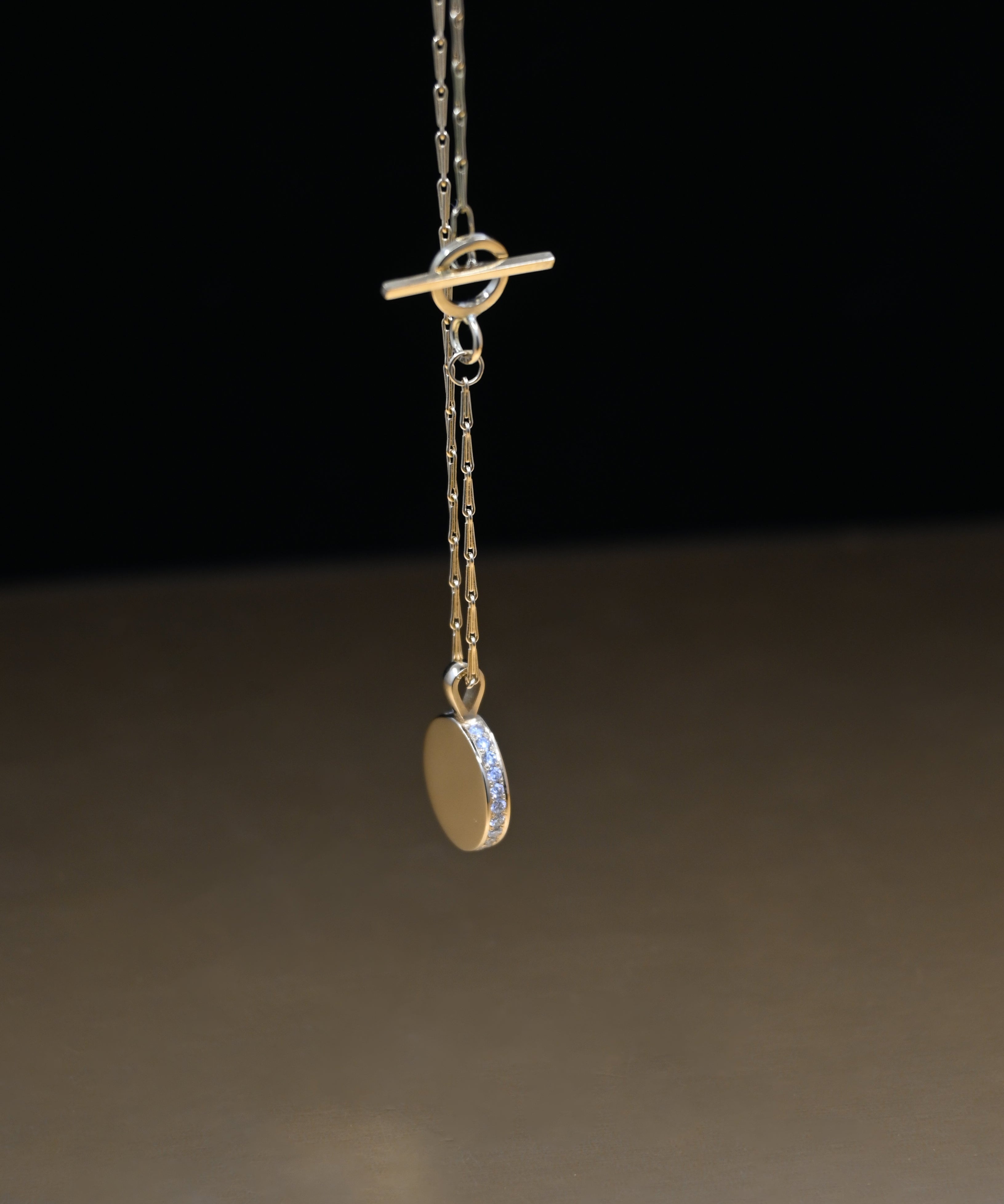 Our Guide To Gold: Solid Gold Jewellery