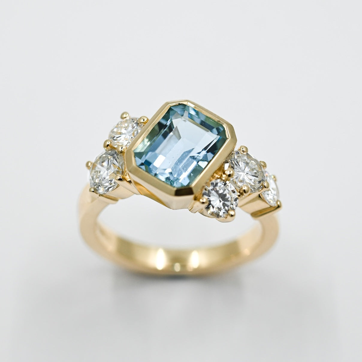 Engagement Ring Styles: A Complete Guide to Settings, Shapes & Trends