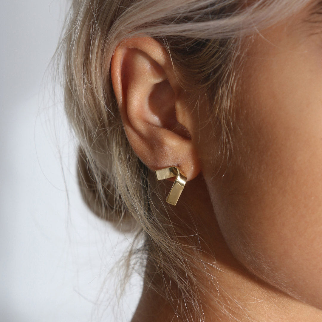 Stud Earrings - A Style Guide