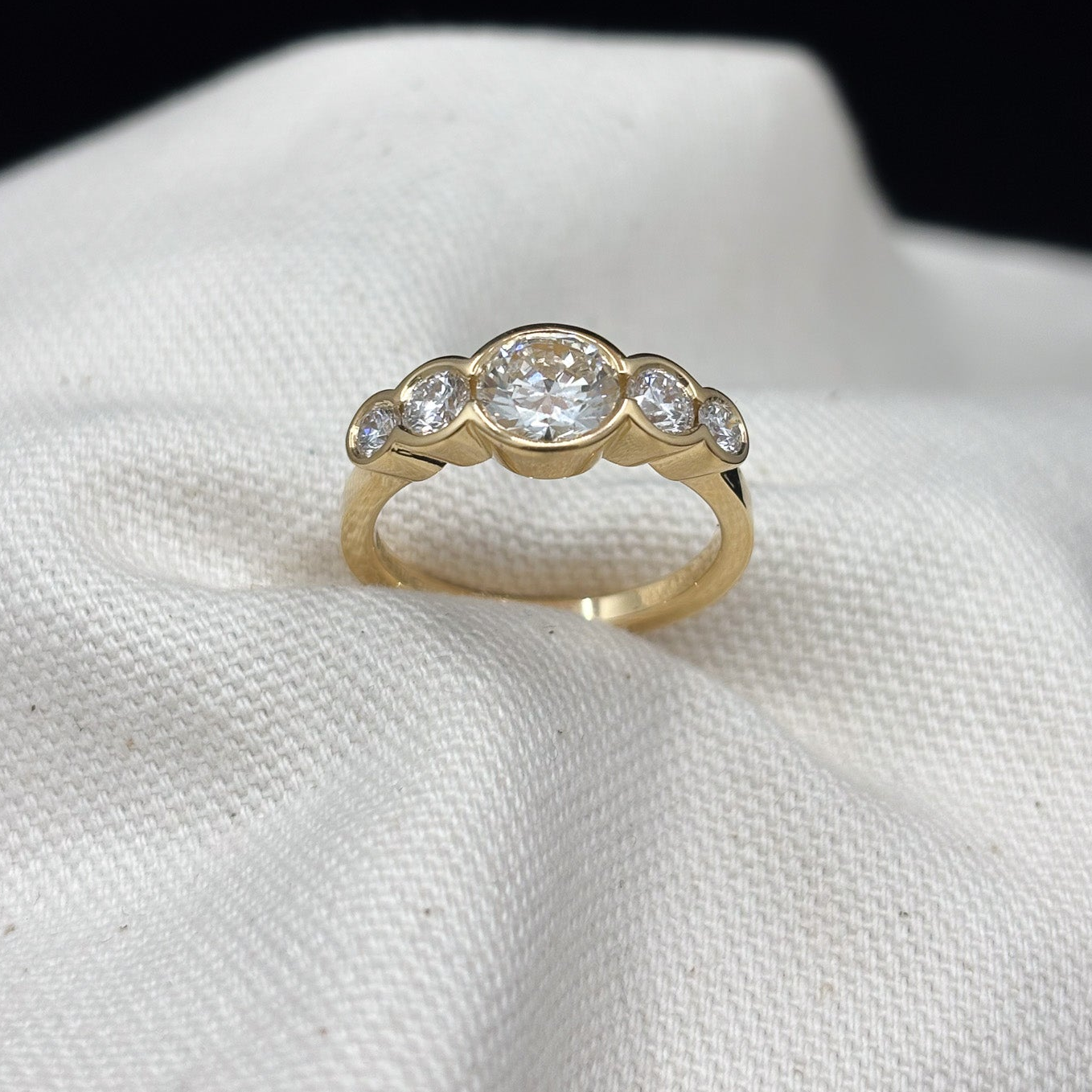 bespoke diamond engagement ring UK