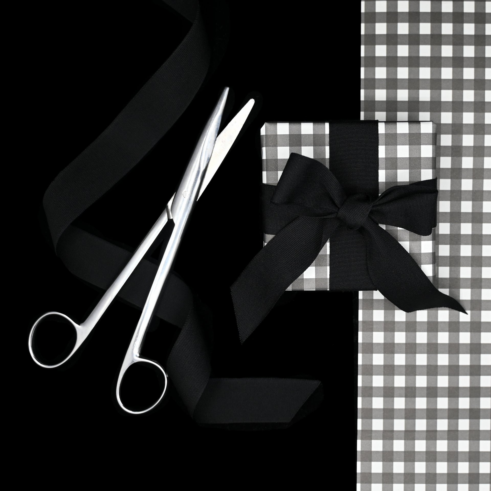 GIFT WRAPPING