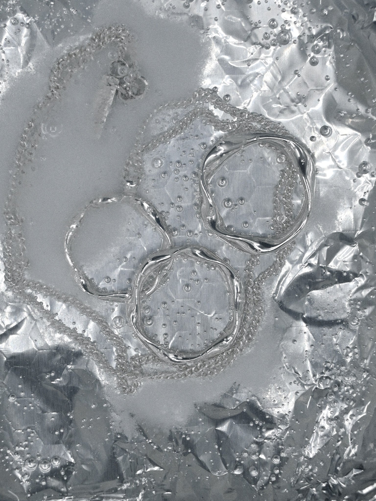 How to clean silver jewellery
