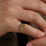 Women’s Round Signet Ring